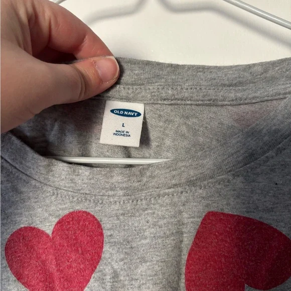 Old Navy Gray Cozy Girly Tee with Red Hearts - Picture 2 of 3